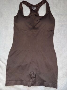OQQ seamless activewear jumpsuit in a brown shade